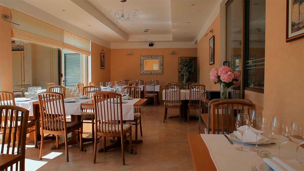 Villa Royal Supetarska Draga Ngoại thất bức ảnh